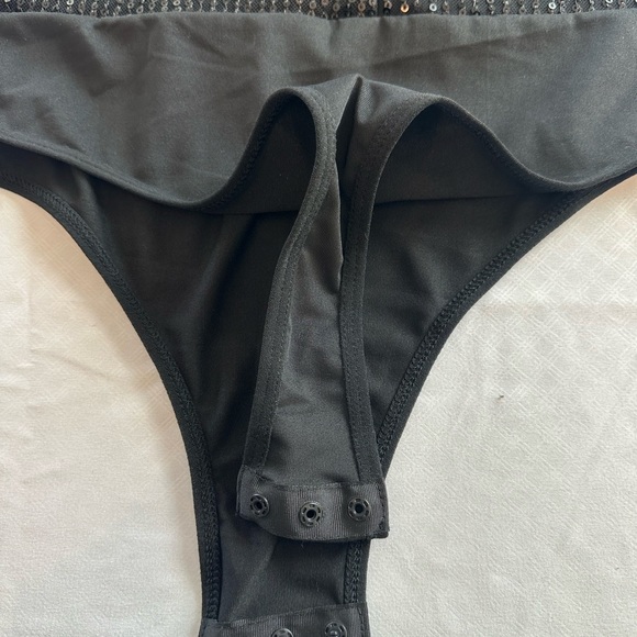 Black Sequin Bodysuit Sleeveless Women Size Large - Picture 6 of 7